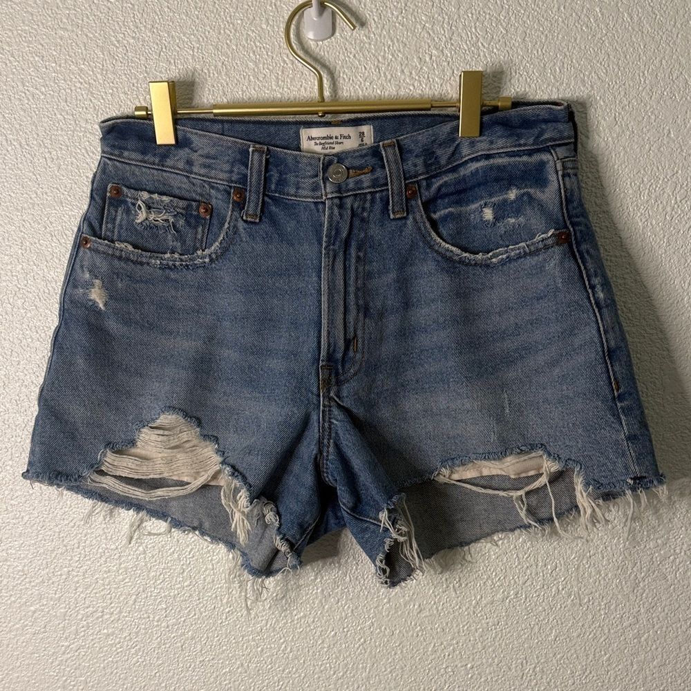 Abercrombie & Fitch Light Blue Boyd wind short- mid rise- Ripped Jean Shorts- 6